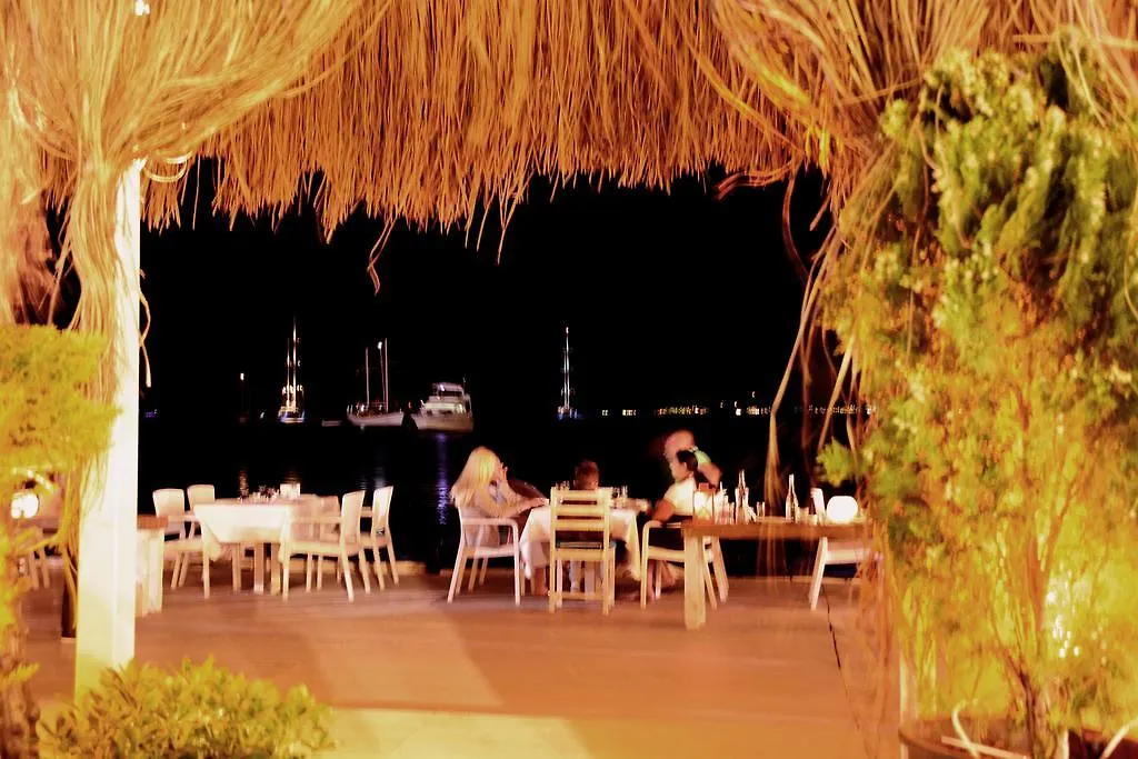 Costa Blu Bodrum Golturkbuku 2*,